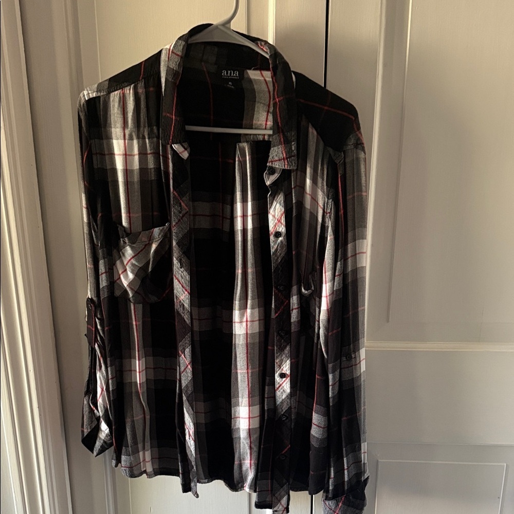 🔥🔥 $5 WEEKEND CLEARANCE! 🔥🔥 
A.N.A Black and Red Plaid Button-Up Shirt